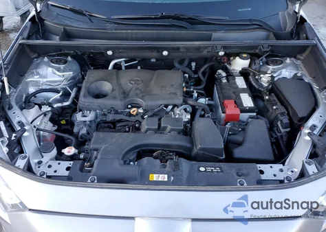 2022 Toyota Rav4 Xle z USA, uszkodzony, nr VIN 2T3P1RFV1NC267087